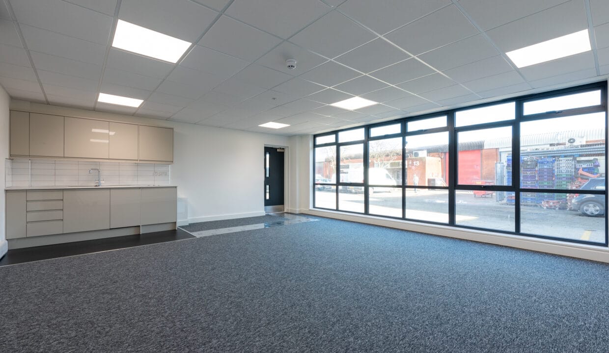 Compass West 15 INT - Feb 2025-14