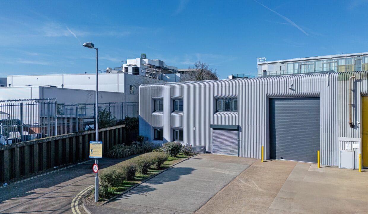 Gate Centre AIR - Mar 2026-6 RT